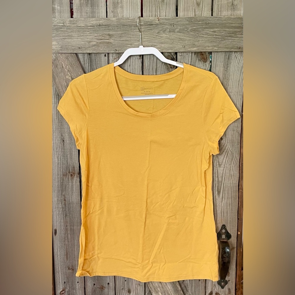No Boundaries Yellow Short Sleeve Tee